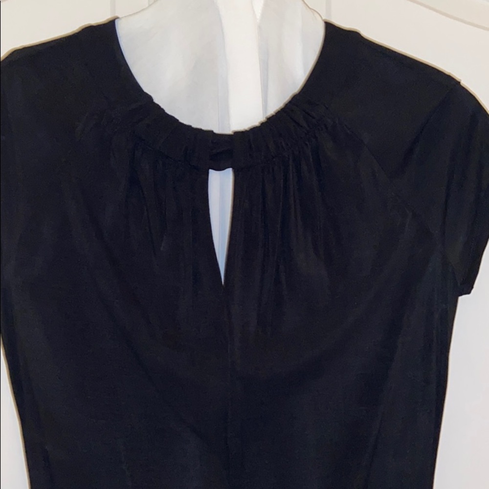 MaxMara Cap Sleeve Top Keyhole Gathered Collar